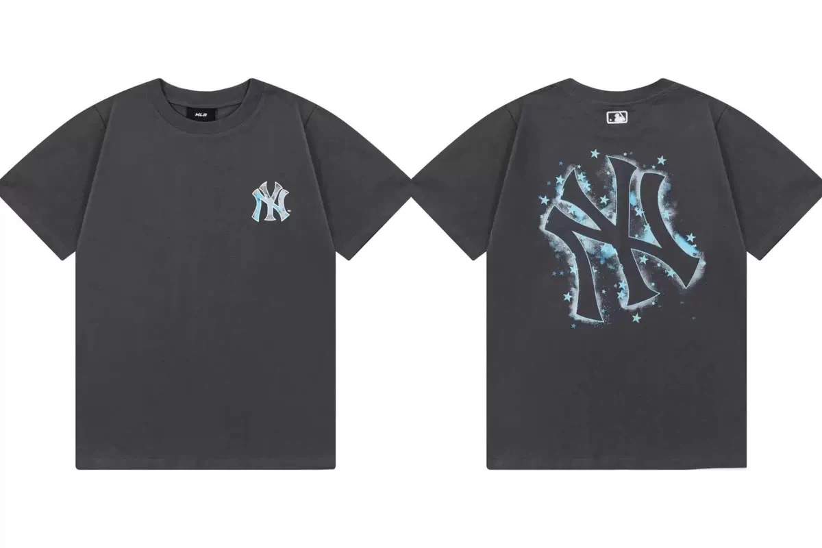 New York Yankees Blue Star Splash Graphic T-Shirt, Unisex Casual Short Sleeve Tee Dark Grey